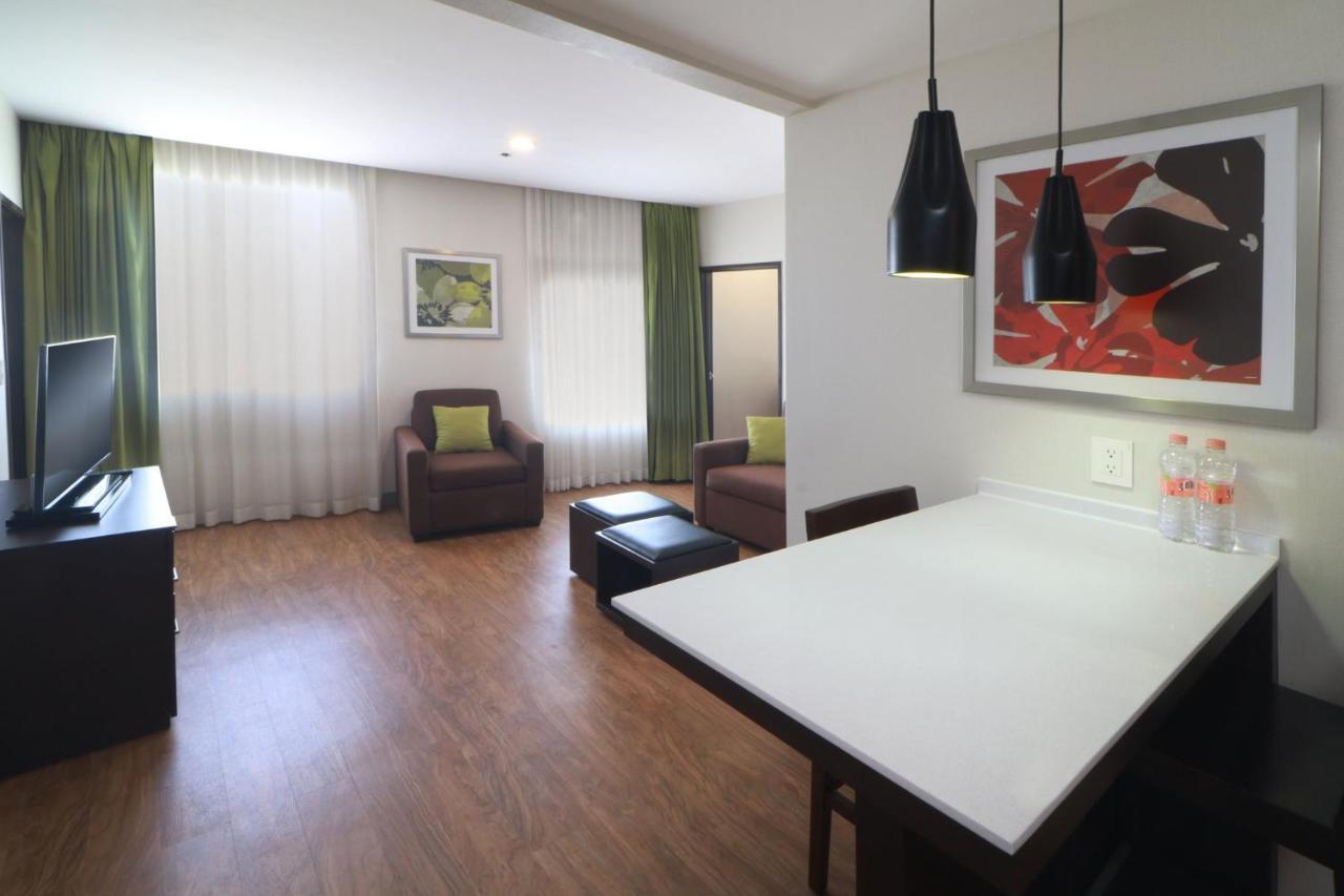 Staybridge Suites San Luis Potosi By Ihg Exterior photo