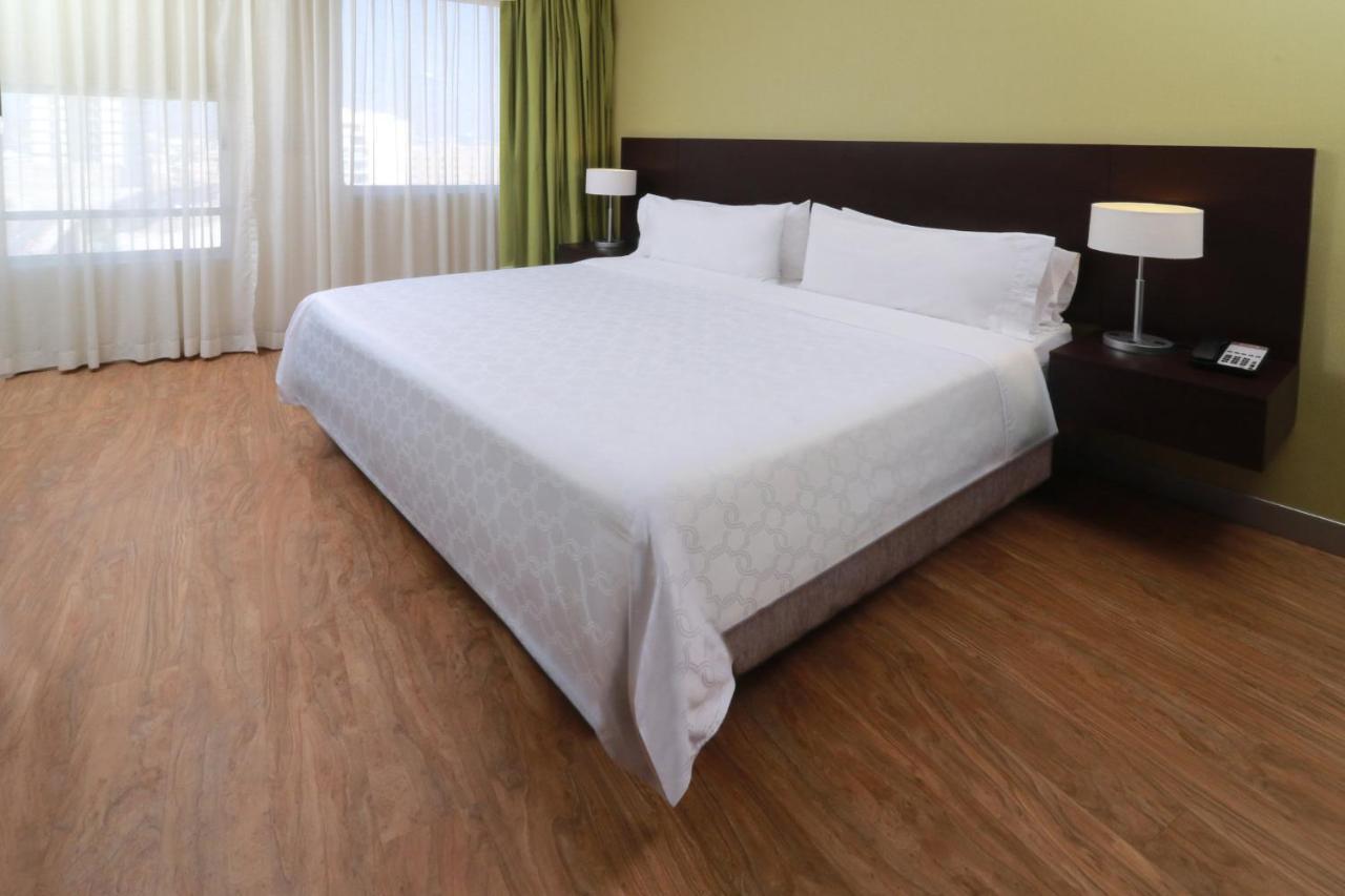 Staybridge Suites San Luis Potosi By Ihg Exterior photo